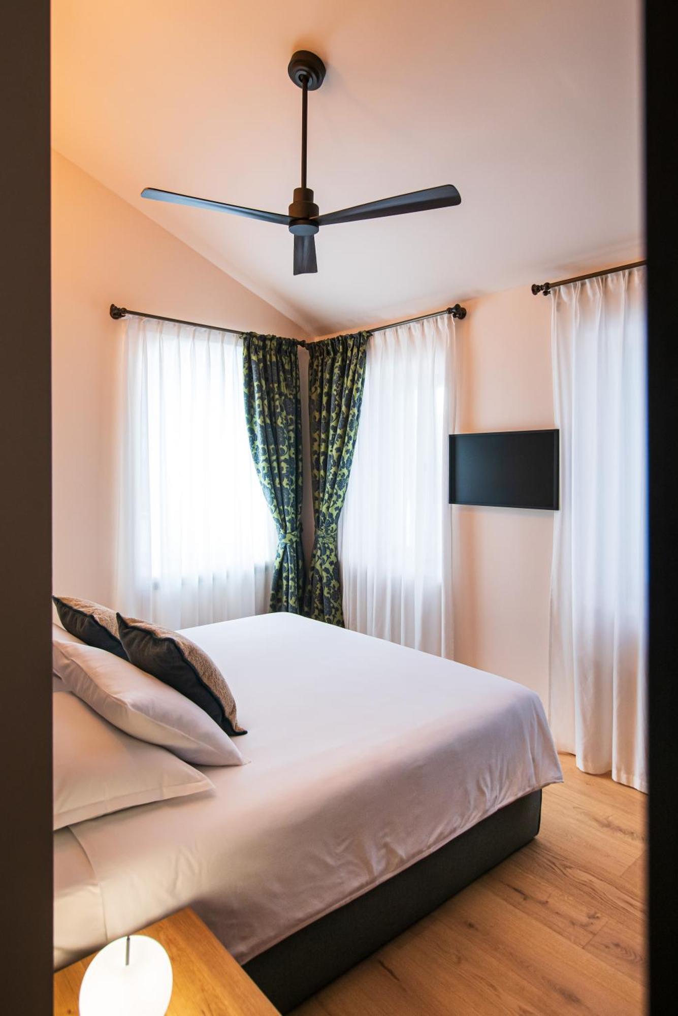 Hotel 7Oaks Noble House Ragusa Esterno foto