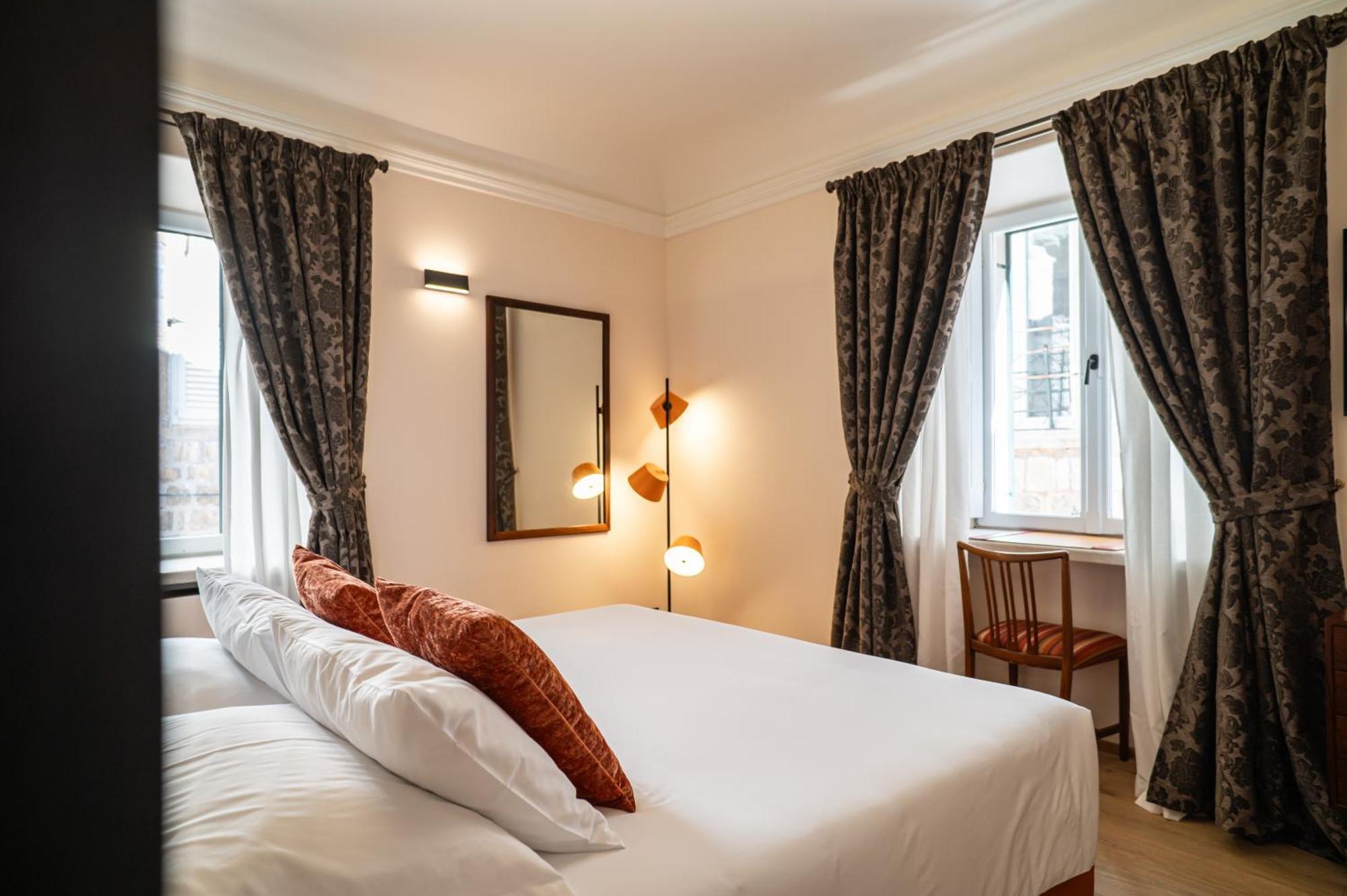 Hotel 7Oaks Noble House Ragusa Esterno foto